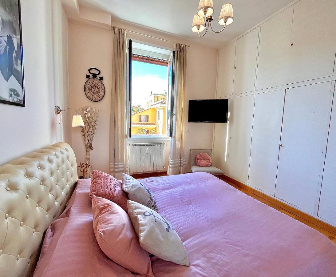 Elegant House In Apartment Rom